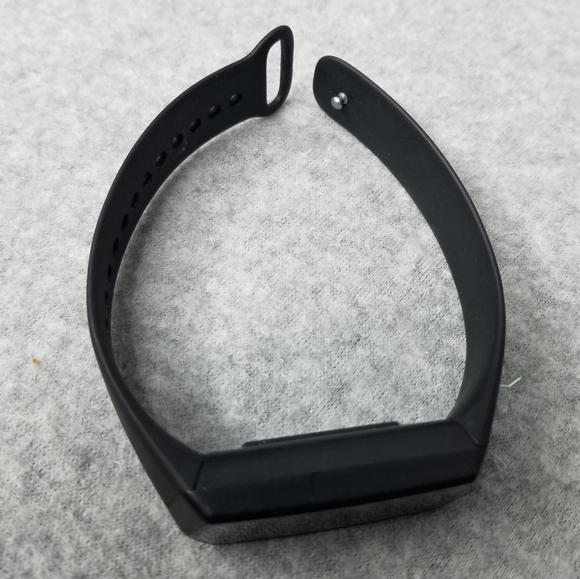 Kore 2.0 Fitness Tracker Wristband Smart Watch - Picture 3 of 10